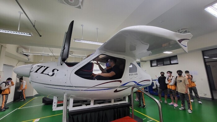 111.11.22 [Admissions] National Miao-Li Agricultural and Industrial Vocational High School visited the departmentImage