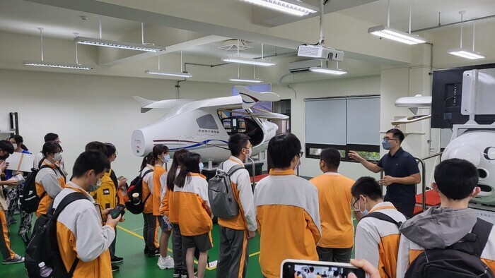111.11.22 [Admissions] National Miao-Li Agricultural and Industrial Vocational High School visited the departmentImage